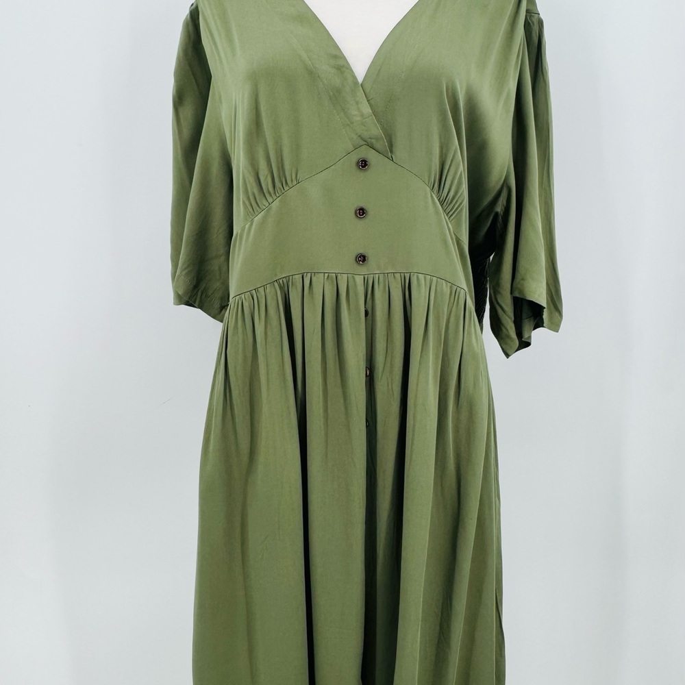 Bloomchic Elegant Olive Green Women's Dress, 18-20 - Picture 2 of 10